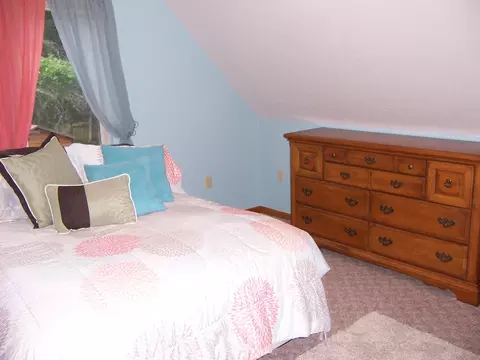 Bedroom - 308 Ausable River Trl, Roscommon, MI 48653 photo 4 of 4