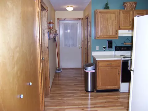 Entry Way - 308 Ausable River Trl, Roscommon, MI 48653 photo 2 of 3