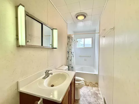 115 S D St, Cheboygan, MI 49721 photo 15