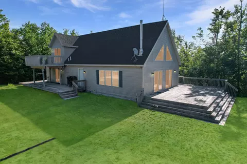 10114 Berry Trl, Elmira, MI 49730