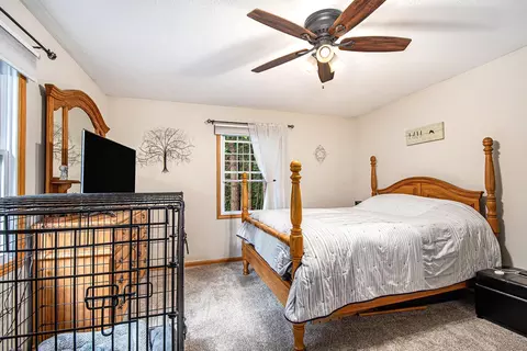 Bedroom - 6655 Chippewa Trl, Indian River, MI 49749 photo 1 of 5