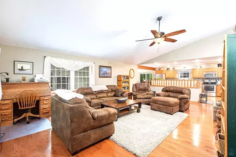Living - 6655 Chippewa Trl, Indian River, MI 49749 photo 1 of 2