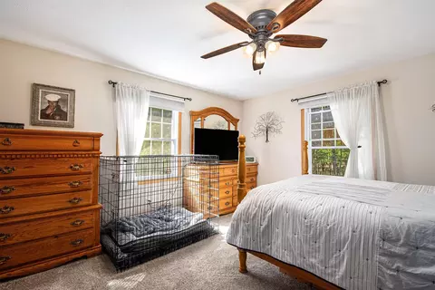 Bedroom - 6655 Chippewa Trl, Indian River, MI 49749 photo 2 of 5