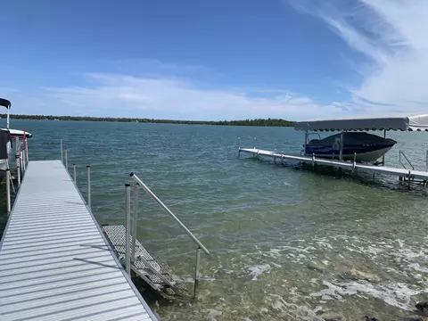 14299 Hill St, Presque Isle, MI 49777