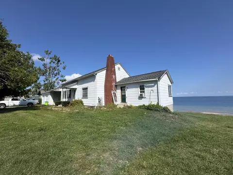 699 S State St, St. Ignace, MI 49781