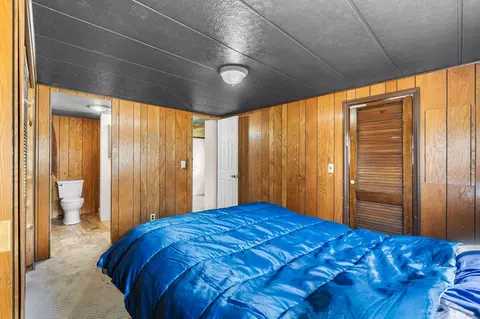 Bedroom - 4055 W Pinecrest Rd, Grayling, MI 49738 photo 2 of 3
