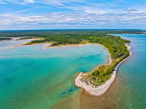9501 Indian Rd, Alpena, MI 49707