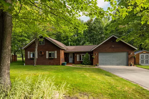 6451 Foothills Trl, Gaylord, MI 49735