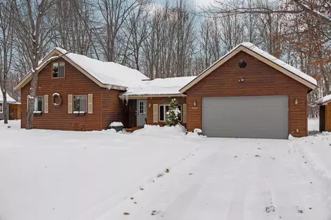 6451 Foothills Trl, Gaylord, MI 49735