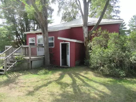 Exterior - 800 Park St, Grayling, MI 49738 photo 3 of 4