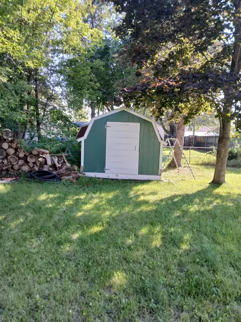Exterior - 110 E Campbell St, Alpena, MI 49707 photo 6 of 7
