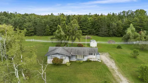 11038 Riggsville Rd, Cheboygan, MI 49721