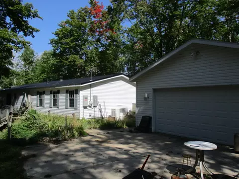Exterior - 5016 Laran Ln, Frederic, MI 49733 photo 2 of 13