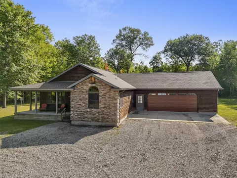 5577 S Towerhill Rd, Houghton Lake, MI 48629
