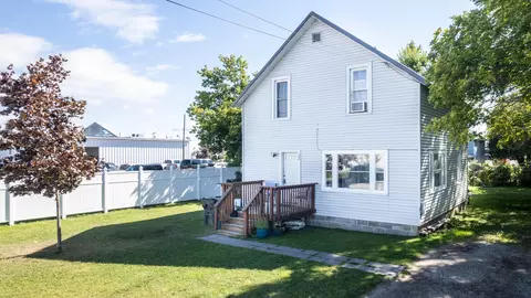 509 W First St, Cheboygan, MI 49721