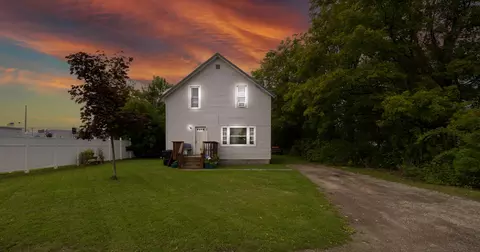 Exterior - 509 W First St, Cheboygan, MI 49721 photo 2 of 3