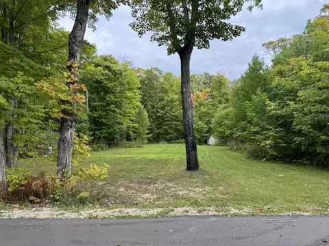 lot S 34 Maple St, St. Ignace, MI 49781