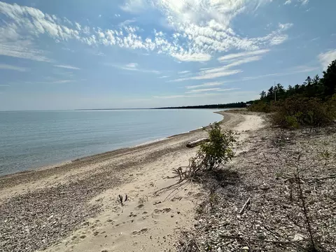 3286 Edgewater Dr, Cheboygan, MI 49721 photo 11