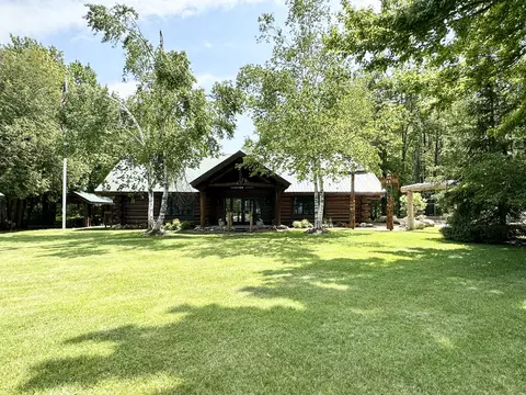 3286 Edgewater Dr, Cheboygan, MI 49721 photo 4