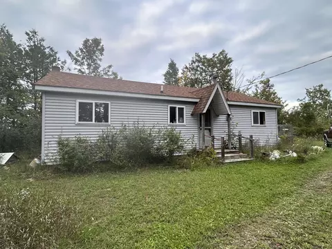 9625 Bolton Rd, Posen, MI 49776