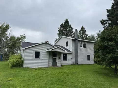 9376 S Mcknight Rd, Dafter, MI 49724