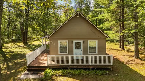 793 Skiview Trl, Gaylord, MI 49735
