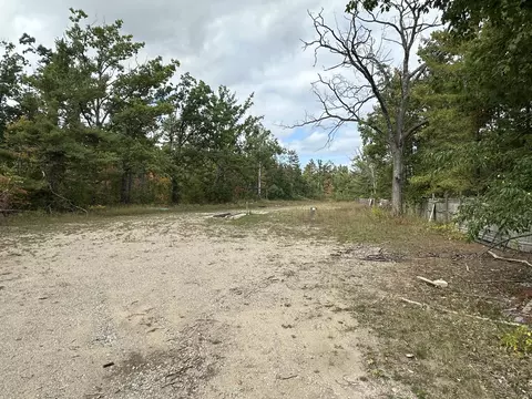 3084 Clinton Dr, Lewiston, MI 49756