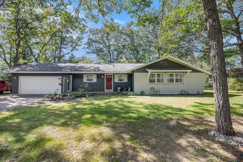 8601 W M-68 Hwy, Indian River, MI 49749
