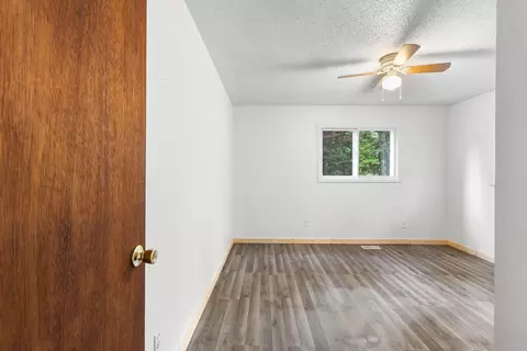 Bedroom - 9325 Evergreen Dr, Gladwin, MI 48624 photo 1 of 4