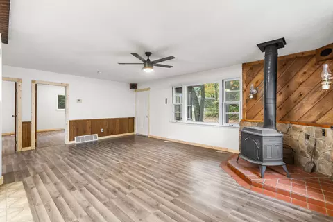 Living - 9325 Evergreen Dr, Gladwin, MI 48624 photo 1 of 5