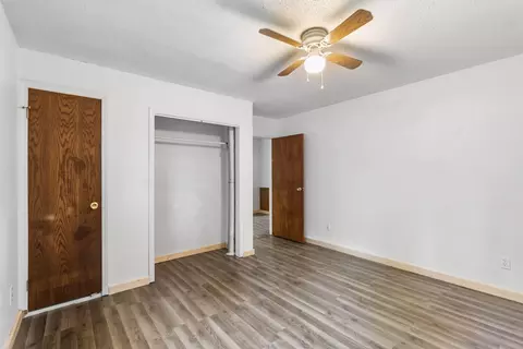 Bedroom - 9325 Evergreen Dr, Gladwin, MI 48624 photo 2 of 4