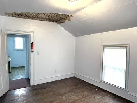 Bedroom - 116 E Hamilton St, Alpena, MI 49707 photo 4 of 6