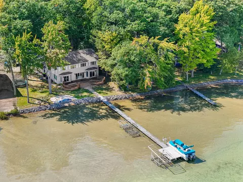 205 Magnolia Ave, Roscommon, MI 48653