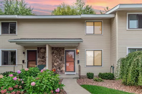 213 Cherryview Dr, Midland, MI 48640