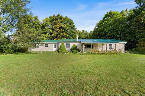 7663 Pleasantview Rd, Levering, MI 49755