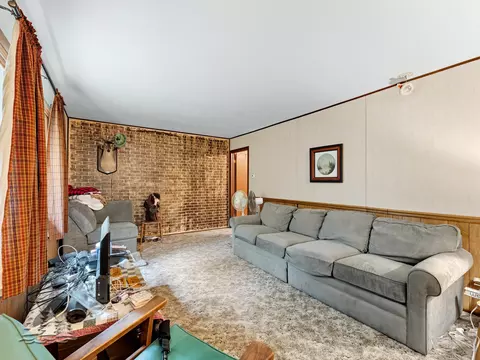Living - 1811 Fish Lab Rd, Lewiston, MI 49756 photo 2 of 3