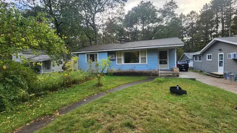 4135 Forest Rd, Oscoda, MI 48750