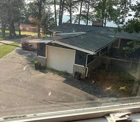 327 W Weier Ln, Spruce, MI 48762