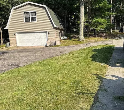 327 W Weier Ln, Spruce, MI 48762 photo 3