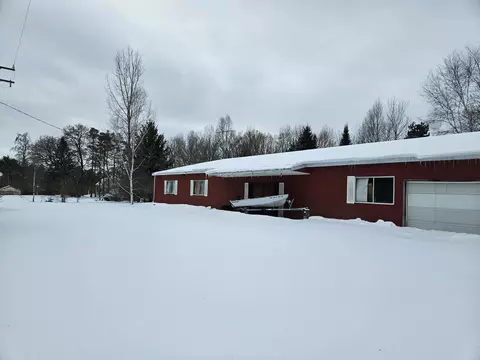 Exterior - 10396 S Maple Valley Rd, Gladwin, MI 48624 photo 11 of 12