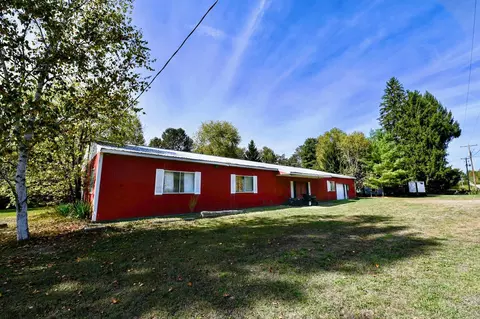 Exterior - 10396 S Maple Valley Rd, Gladwin, MI 48624 photo 4 of 12