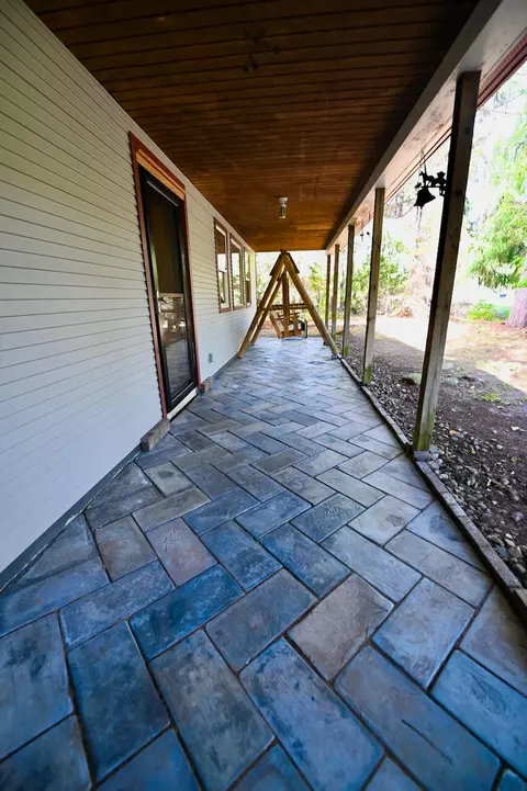 Exterior - 10396 S Maple Valley Rd, Gladwin, MI 48624 photo 2 of 12