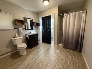 Bath - 11491 Pines Trl, Roscommon, MI 48653 photo 1 of 3