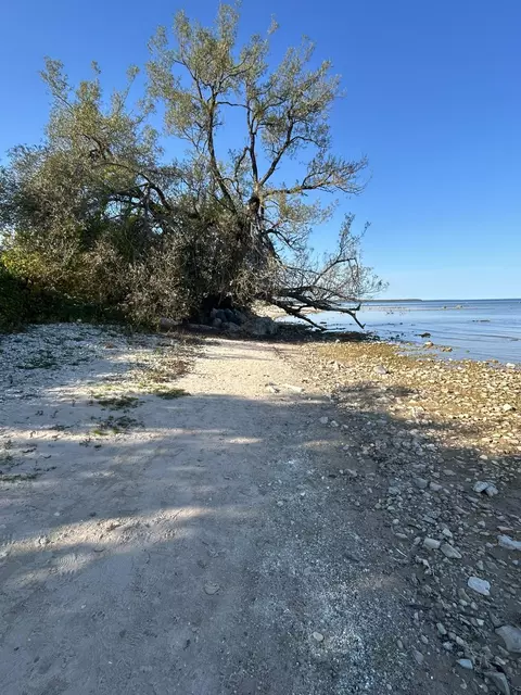 V/l 1ac N State Street, St. Ignace, MI 49781