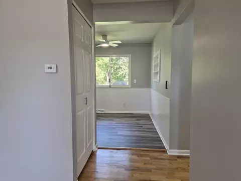 Entry Way - 2299 Lavelle Rd, Flint, MI 48504 photo 1 of 17