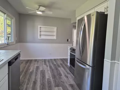 Kitchen - 2299 Lavelle Rd, Flint, MI 48504 photo 6 of 6