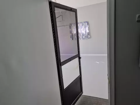 Entry Way - 2299 Lavelle Rd, Flint, MI 48504 photo 12 of 17