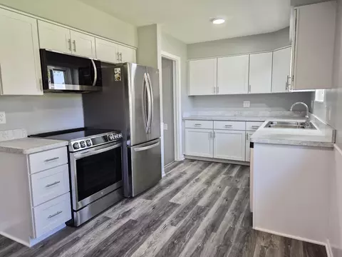 Kitchen - 2299 Lavelle Rd, Flint, MI 48504 photo 2 of 6