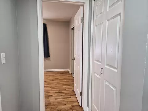 Entry Way - 2299 Lavelle Rd, Flint, MI 48504 photo 8 of 17