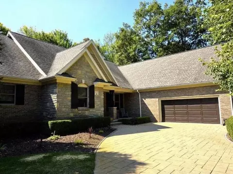 11573 Wellington Ct, Stanwood, MI 49346